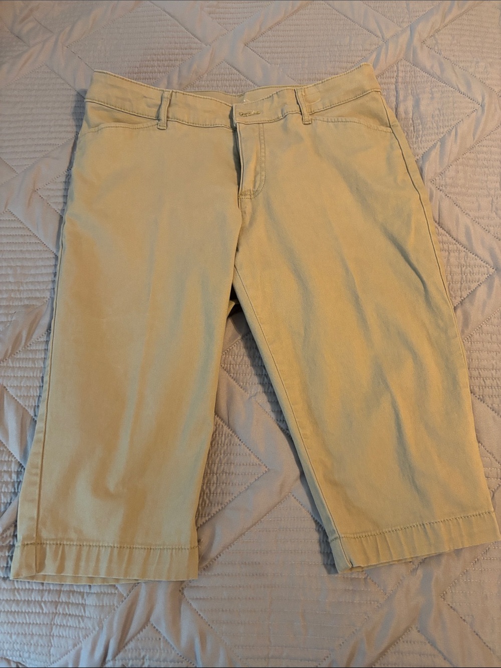 St. John's Bay Petite Womens Secretly Slender Mid Rise Capri Pants